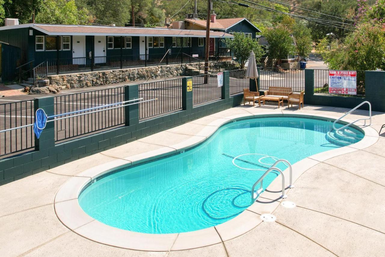 The Belle Sequoia Motel Rm9 Three Rivers Exterior photo